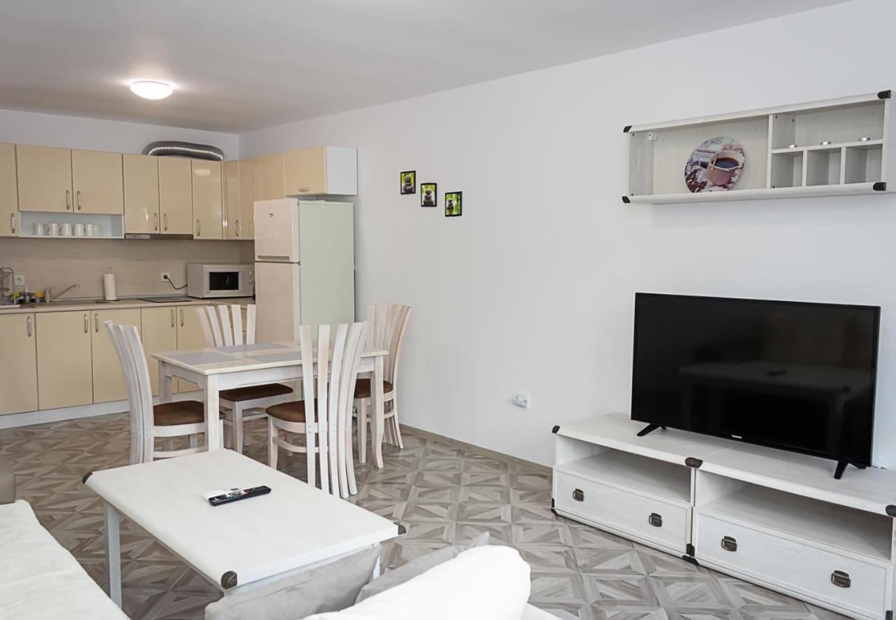 Apartment Lilia Kavarna Exteriör bild