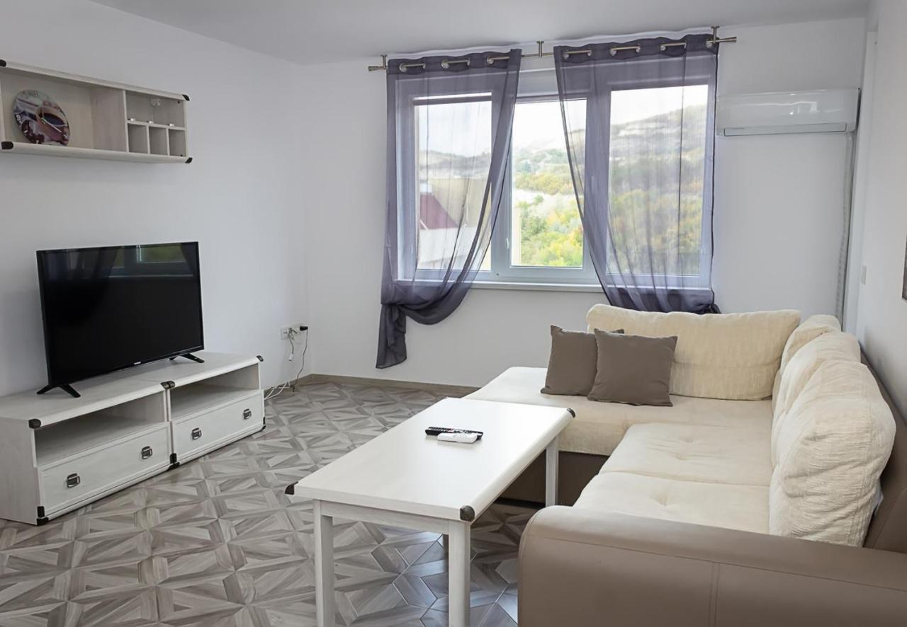 Apartment Lilia Kavarna Exteriör bild
